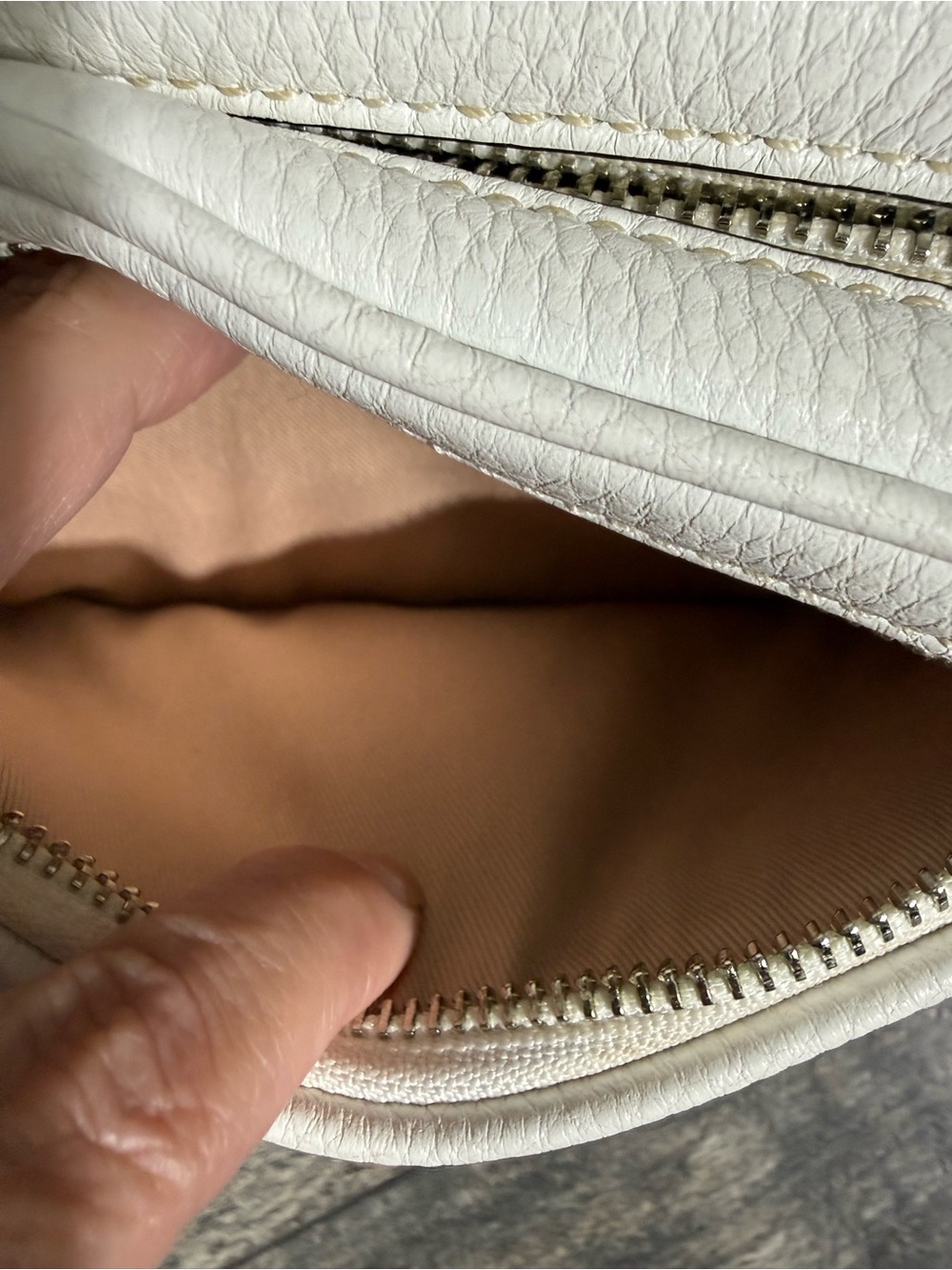 Rebecca Minkoff Pebbled Leather Belt Bag Crossbody Bag-White-Extra Tassels - Picture 11 of 11